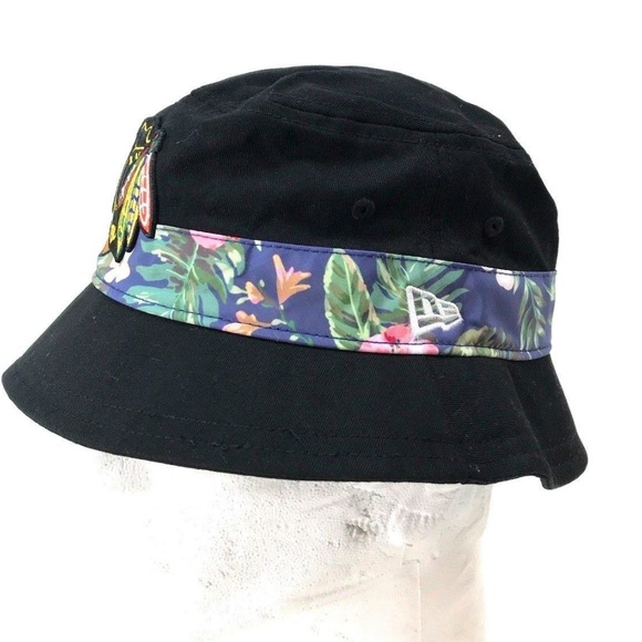 blackhawks bucket hat